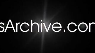 Lesbian Couple Pussy Licking And Fingering