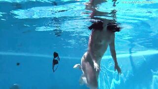 Jessica and Lindsay naked swimming in the pool