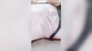 girl masturbating her pussy , dokhtar irooni bazi ba kosesh