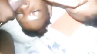 Deux jeunes blackettes en trio