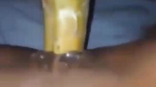 Jessica La Negra Masturbandose Con Un Platano y Pide A Grito