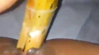 Jessica La Negra Masturbandose Con Un Platano y Pide A Grito