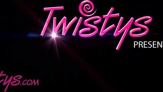 When Girls Play - Alexa Nova , Athena Faris - Caught