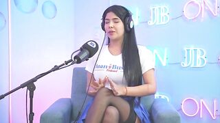 Breasty MayaOfi sucks the cameraman’s rod until that guy cums and writhes with joy in a fuckmachine