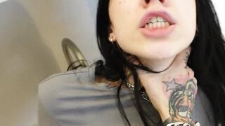 ME CORRO DENTRO DE MI HERMANASTRA MIENTRAS ESTÁ EN CLASES ONLINE - EXLOVERX