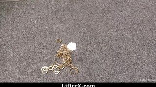 Thief Gives the Officer a Unfathomable, Moist Oral-job - Lifterx