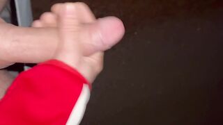 I come to a conclusion to leave the hotel to cum outside near the streets right inpublic