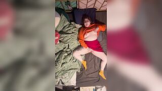 See Velma Play & Cum, Jinkies!