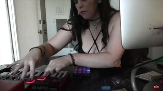 Let's make some tunes DJ angel who has a foot fetish