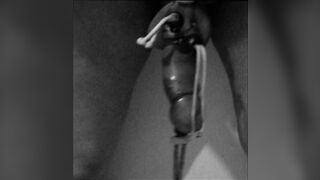 holding weight with the glans [Hanging]