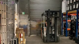 Den Lageristen verführt