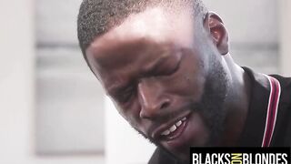 Breasty Nudist Shows Off Trimmed Vagina - BlacksOnBlondes