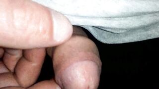 Masturbe (338) with one testicle