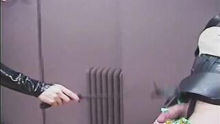 Saucy floozy enjoys gratifying this concupiscent stud’s pulsating meat