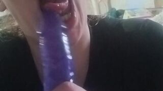 mamma sucks on sex toy (custom)