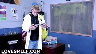Anal Sex with the mother I'd like to fuck Chemistry Teacher - Guy Student Drilled the Teacher's Butthole in the Classroom