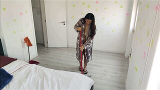 Screwing a hawt stepmother in missionary position below the couch