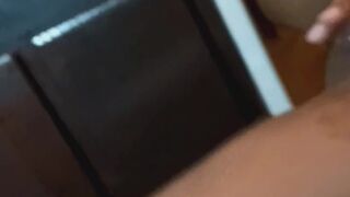 Filmer une mother I'd like to fuck nue et chaude prenant la douche ????