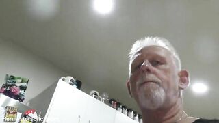 Trashy mother I'd like to fuck screwed by her Dom's thumb untill this babe coats him with squirt juice