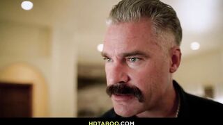 Hawt Stepfamily Anal Foursome With Breasty Doxies