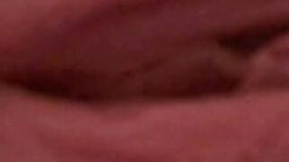 Close up squirt and twat play