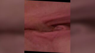 Close up squirt and twat play