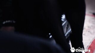 mother I'd like to fuck Fills Her Taut Twat With Weenie