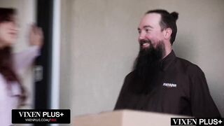 VIXENPLUS American mother I'd like to fuck Movie two - A Behind the Scenes Look