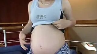 Preggy girlfriend needs his hard wang