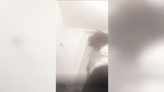 2 french teens plays together on periscope