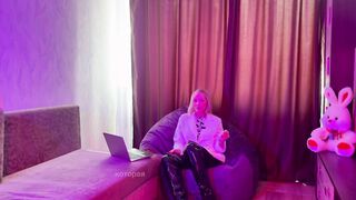 КАК УДОВЛЕТВОРИТЬ ЖЕНЩИНУ В ПОСТЕЛИ?