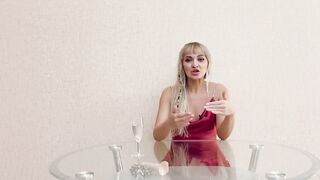 МЕНЯ БЕСЯТ ЕГО ПРИВЫЧКИ