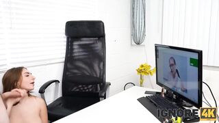 IGNORE4K. Locking Stable Door After Rod Bolted