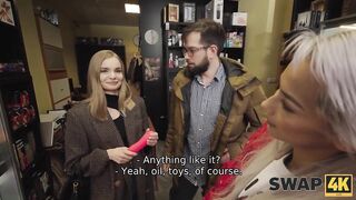 SWAP4K. Exchange wives in a kinky way: tempted a random gal and nailed her