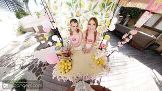 VR Bangers: Hawt Chicks In Pink Pants Bang U After A Glass Of Limonade In A FFM Three-some