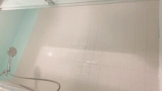 Me rubbing in the shower touching my Rod touching my butt this the 1st shower episode I ever made