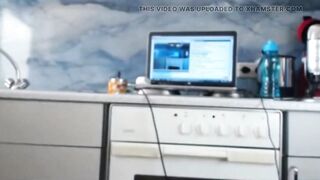 Hawt Dea Twerking on Live Streaming