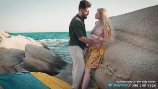 Intensive Outdoor Sex On The Rocks - Ribald Hair, Wind and Squirting