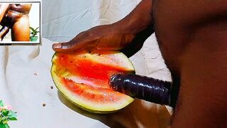 Hunk masturbation porn using lovely watermelon as a moist snatch. I screwed & enjoyed whilst watching female sexy snatch untill I got cum