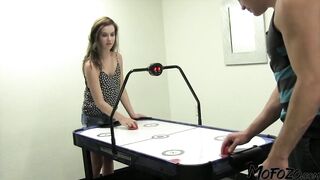 MOFOZO.com - eighteen Year Old Amateur Gets A Facial