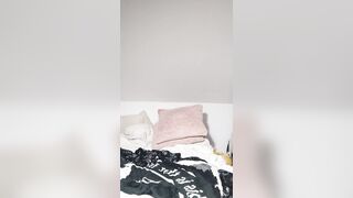 Trans chap with a clown makeup masturbates