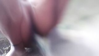 AMATEUR BLACK ALMOST PEE HER SELF OUT DOOR