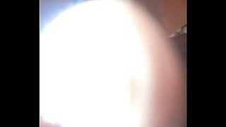 woman banging and sucking knob in a Bogota garage