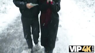 VIP4K. I just wanted to warm up in the sauna, but this guy warmed up my vagina