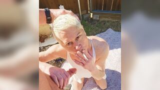 Nikki Suxxx Smokin' Oral sex