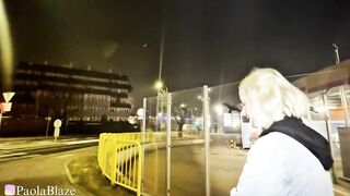 Głodna bezdomna nakarmiona spermą, sex w gardło i zapłata - POLSKIE PORNO