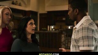 Hawt FFM 3some With BBC