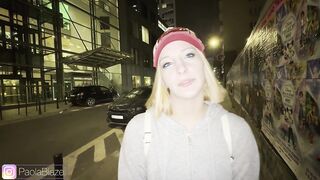 Dałam się wyruchać w cipkę mojemu widzowi, który spotkał mnie na mieście - POLSKIE PORNO
