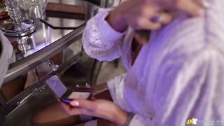 Natalia Forrest - U Can't Go Out with That!