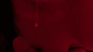 Hice un increíble oral sex a mi mejor amigo hice que terminara en mi boca!!!!!!